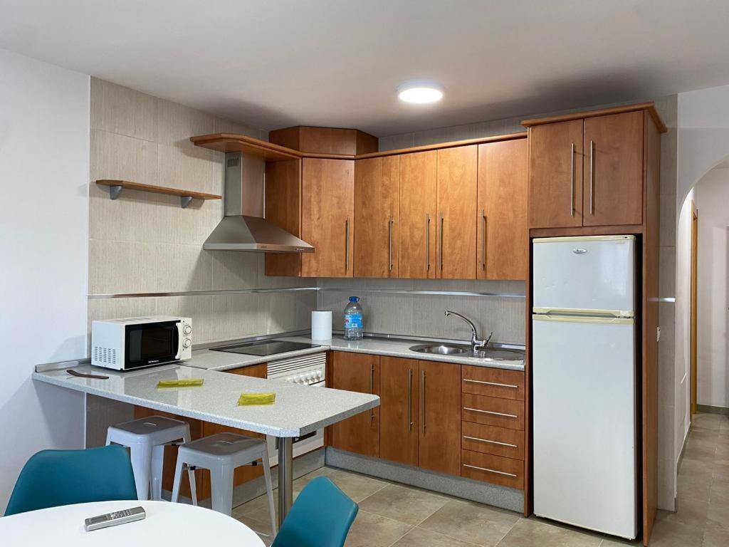 Apartamento Lorena Нерха Екстериор снимка